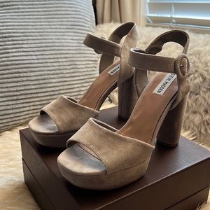 Women Steve Madden size 8.5